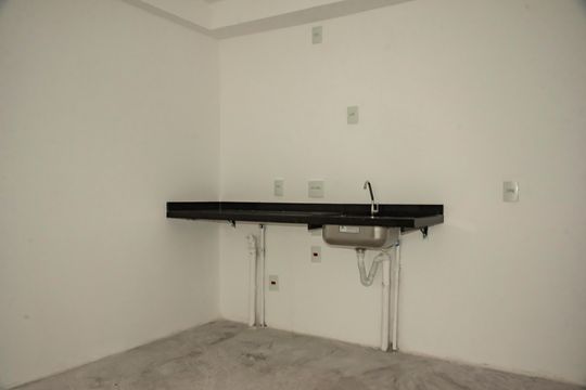 Cozinha de kitnet/studio à venda com 1 quarto, 43m² em Vila da Saúde, São Paulo