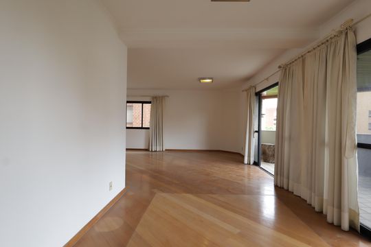 Sala de apartamento à venda com 4 quartos, 212m² em Jardim Vitoria Regia, São Paulo