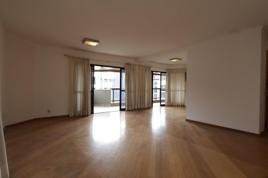 Apartamento à venda com 4 quartos, 212m² em Jardim Vitoria Regia, São Paulo