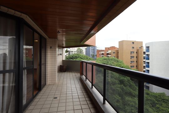 Varanda da Sala de apartamento à venda com 4 quartos, 212m² em Jardim Vitoria Regia, São Paulo