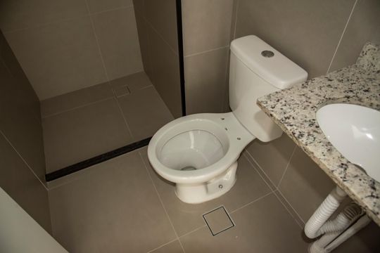 Banheiro de kitnet/studio à venda com 1 quarto, 29m² em Vila da Saúde, São Paulo