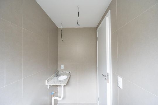 Banheiro Social de kitnet/studio à venda com 1 quarto, 25m² em Vila da Saúde, São Paulo