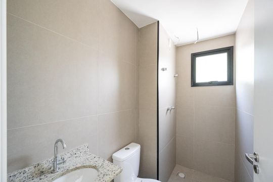 Banheiro Social de kitnet/studio à venda com 1 quarto, 29m² em Vila da Saúde, São Paulo