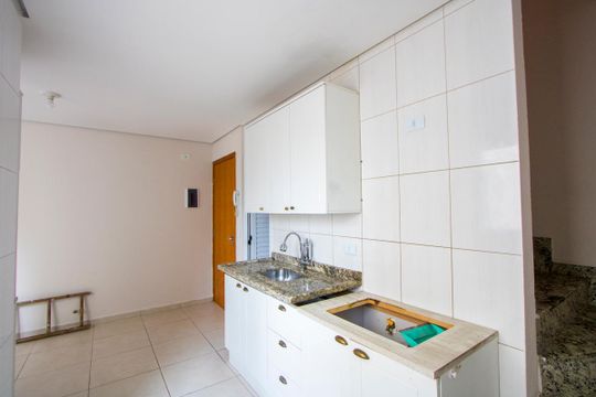 Cozinha de apartamento para alugar com 2 quartos, 90m² em Vila Humaita, Santo André
