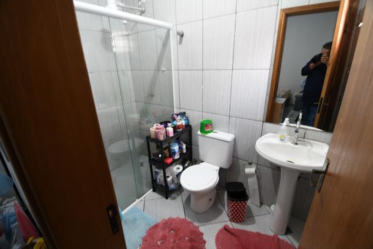 Banheiro Suíte de casa à venda com 2 quartos, 110m² em Parque São Quirino, Campinas