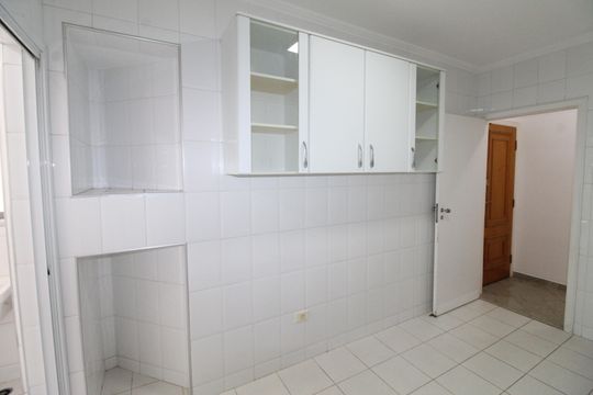 Cozinha de apartamento para alugar com 3 quartos, 107m² em Parque Residencial Aquarius, São José dos Campos