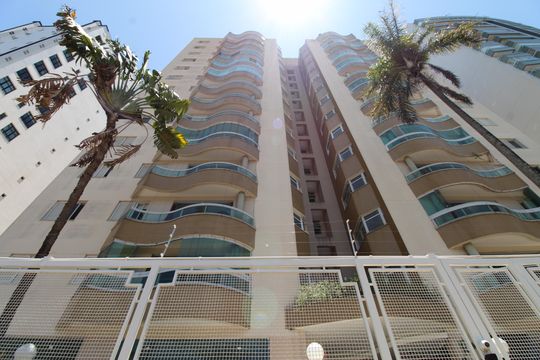 Fachada do Prédio de apartamento para alugar com 3 quartos, 107m² em Parque Residencial Aquarius, São José dos Campos