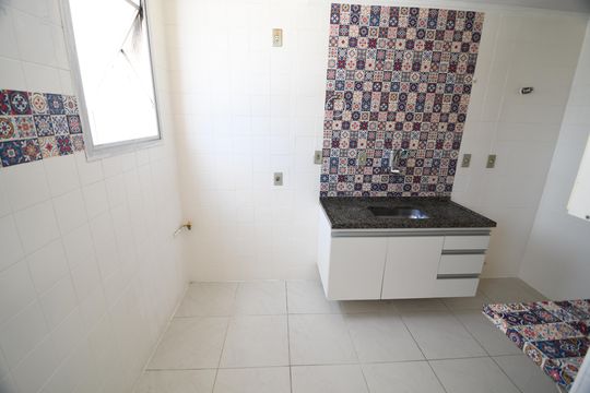 Cozinha de apartamento à venda com 1 quarto, 41m² em Centro, Campinas