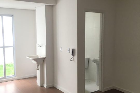 Sala / Quarto de kitnet/studio para alugar com 1 quarto, 25m² em Vila Ema, São Paulo
