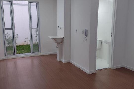 Sala de kitnet/studio para alugar com 1 quarto, 25m² em Vila Ema, São Paulo