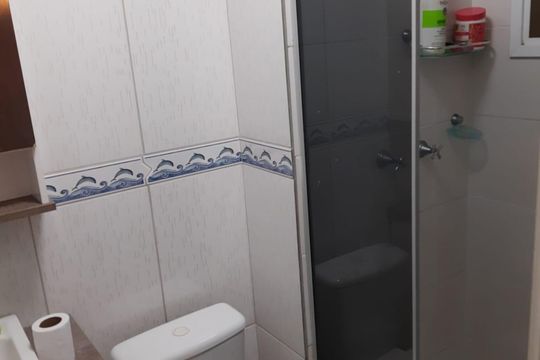 Banheiro de apartamento à venda com 3 quartos, 62m² em Sarandi, Porto Alegre