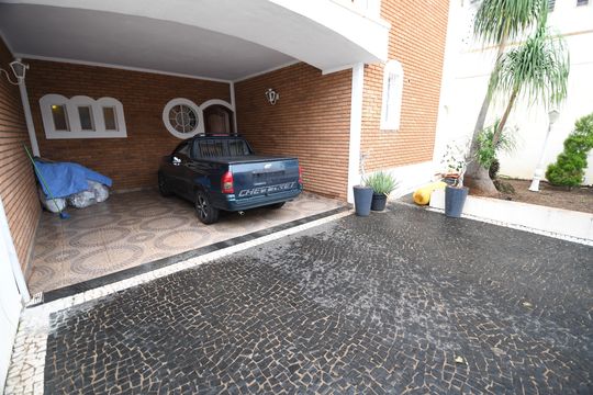 Garagem de casa à venda com 4 quartos, 250m² em Vila Industrial (campinas), Campinas