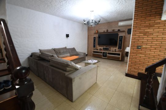 Casa à venda com 4 quartos, 250m² em Vila Industrial (campinas), Campinas