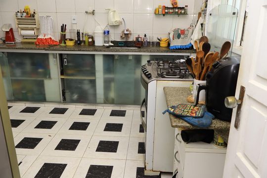 Cozinha de casa de condomínio para alugar com 5 quartos, 600m² em Itapuã, Salvador