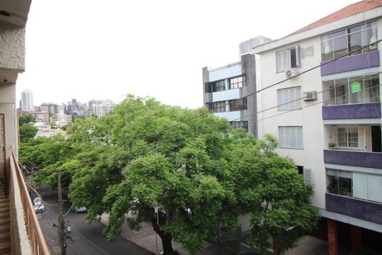 Vista de apartamento à venda com 2 quartos, 60m² em Higienópolis, Porto Alegre