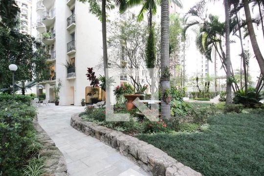 Área comum de apartamento à venda com 3 quartos, 85m² em Indianópolis, São Paulo