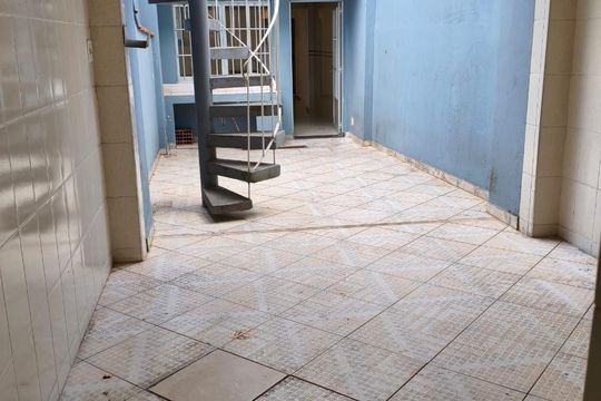 Área externa de casa à venda com 2 quartos, 103m² em Vila Carmosina, São Paulo