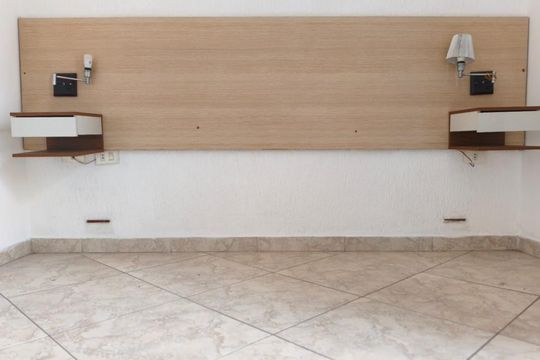 Quarto de casa à venda com 2 quartos, 103m² em Vila Carmosina, São Paulo