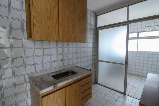 Cozinha de apartamento à venda com 2 quartos, 120m² em Butantã, São Paulo