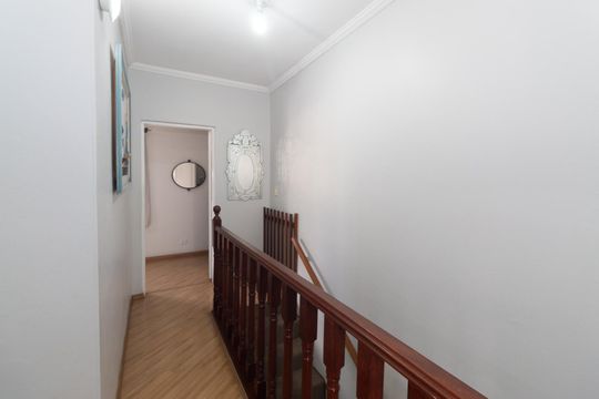 Hall de casa à venda com 4 quartos, 180m² em Jardim Japao, São Paulo