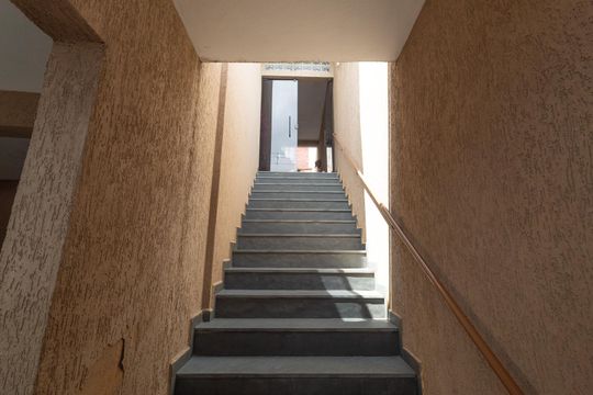 Escada  de casa à venda com 4 quartos, 180m² em Jardim Japao, São Paulo