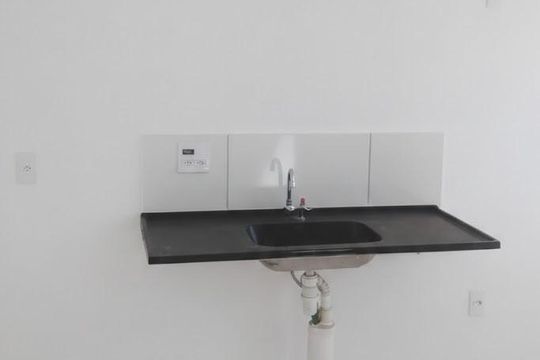 Cozinha de apartamento à venda com 2 quartos, 37m² em Bonsucesso, Rio de Janeiro