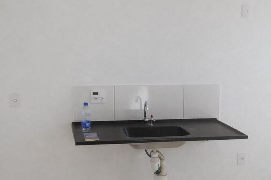 Cozinha de apartamento à venda com 2 quartos, 37m² em Bonsucesso, Rio de Janeiro