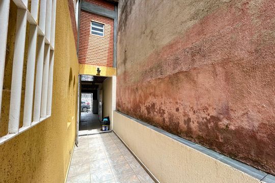 Quintal  de casa à venda com 3 quartos, 300m² em Jardim Vila Galvao, Guarulhos