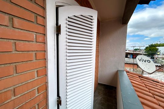 Varanda da Suíte  de casa à venda com 3 quartos, 300m² em Jardim Vila Galvao, Guarulhos