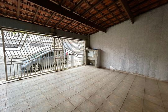 Garagem de casa à venda com 3 quartos, 300m² em Jardim Vila Galvao, Guarulhos