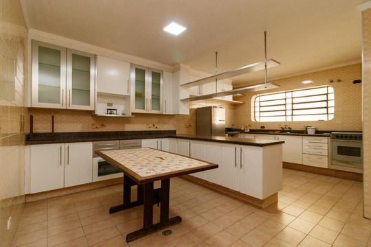 Cozinha de casa para alugar com 5 quartos, 400m² em Vila Albertina, São Paulo