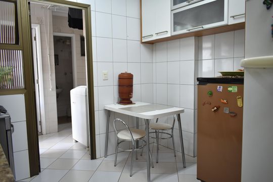 Cozinha de apartamento à venda com 3 quartos, 94m² em Bosque da Saúde, São Paulo