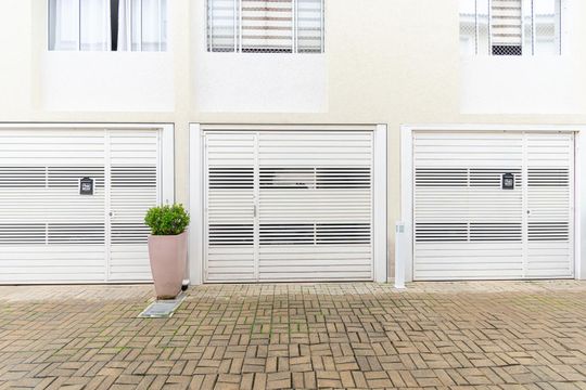 Fachada  de casa de condomínio à venda com 3 quartos, 112m² em Vila Santa Clara, São Paulo
