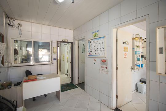 Casa para alugar com 4 quartos, 180m² em Mutondo, São Gonçalo