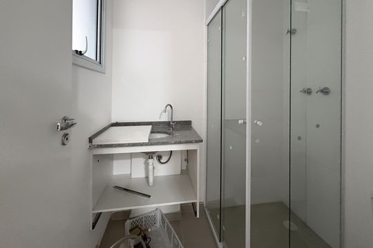 Banheiro de apartamento à venda com 1 quarto, 33m² em Ipiranga, São Paulo