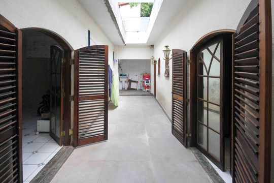 Varanda das suites de casa para alugar com 3 quartos, 285m² em São Lucas, São Paulo