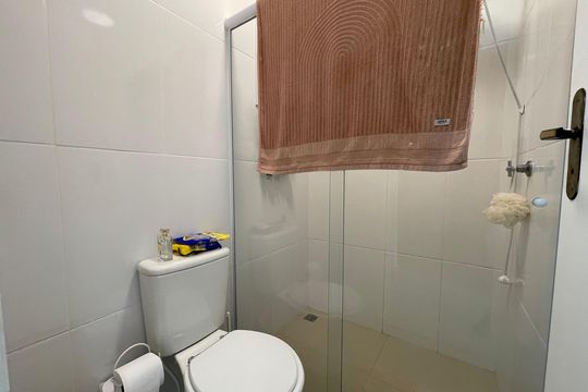 Banheiro de apartamento para alugar com 1 quarto, 38m² em Jardim Trussardi, São Paulo
