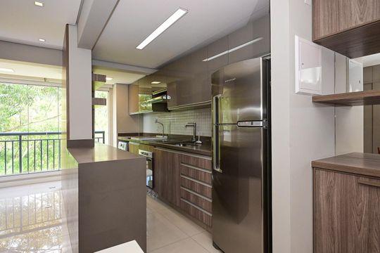 Cozinha de apartamento para alugar com 1 quarto, 40m² em Vila Andrade, São Paulo