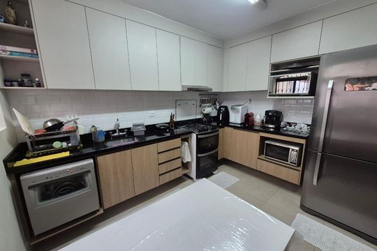 Casa à venda com 4 quartos, 199m² em Campo Belo, São Paulo