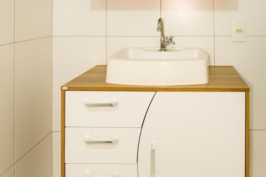 Banheiro da Suíte 1 de apartamento para alugar com 3 quartos, 114m² em Jardim Santa Rita, Indaiatuba
