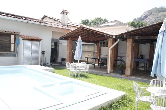 Área externa de casa de condomínio à venda com 6 quartos, 600m² em Jacarepaguá, Rio de Janeiro