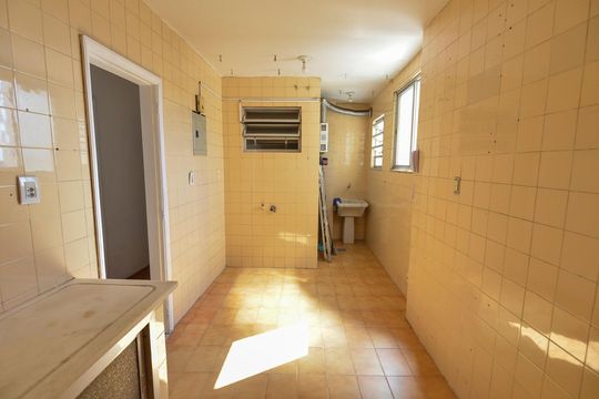 Cozinha de apartamento à venda com 2 quartos, 145m² em Tijuca, Rio de Janeiro