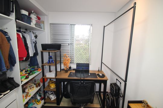 Quarto 2 de apartamento para alugar com 2 quartos, 49m² em Jardim Peri, São Paulo