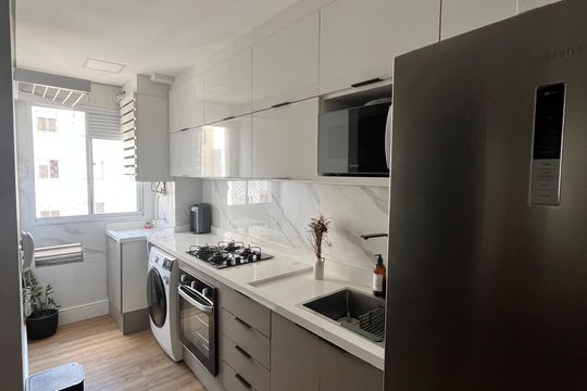 Cozinha de apartamento à venda com 2 quartos, 42m² em Vila Plana, São Paulo