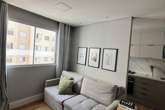 Sala de apartamento à venda com 2 quartos, 42m² em Vila Plana, São Paulo