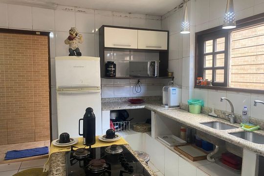 Cozinha de casa para alugar com 5 quartos, 360m² em Jardim Mar e Ceu, Guarujá