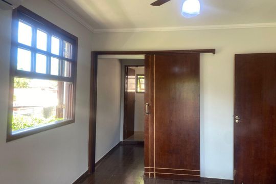 Quarto de casa para alugar com 5 quartos, 360m² em Jardim Mar e Ceu, Guarujá