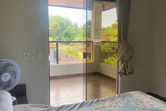 Quarto de casa para alugar com 5 quartos, 360m² em Jardim Mar e Ceu, Guarujá