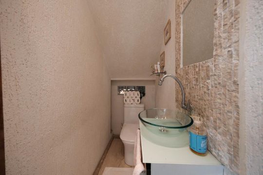Lavabo de casa à venda com 3 quartos, 190m² em Vila Buenos Aires, São Paulo