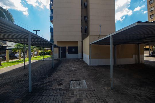 Garagem de apartamento para alugar com 2 quartos, 69m² em Partenon, Porto Alegre